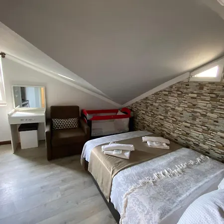 Marina Hotel 3*