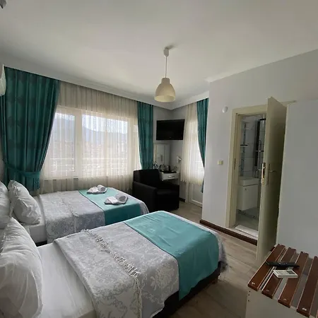Marina Hotel
